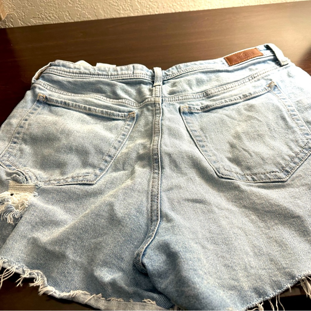 Hollister
